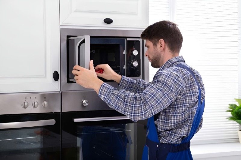 Buld-in Microwave Repair in French Valley